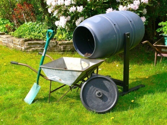 Compost Tumbler / Compost Bin / Compost Rotator - 'The Compost Creator'